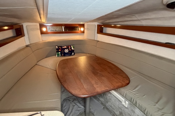 28ft Sea Ray Yacht For Sale