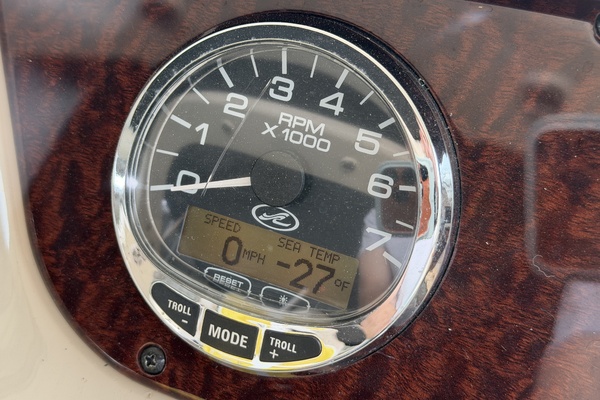 28ft Sea Ray Yacht For Sale