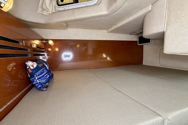 28ft Sea Ray Yacht For Sale