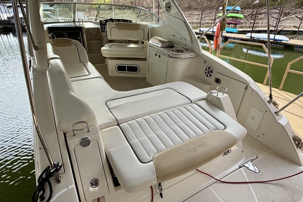 28ft Sea Ray Yacht For Sale