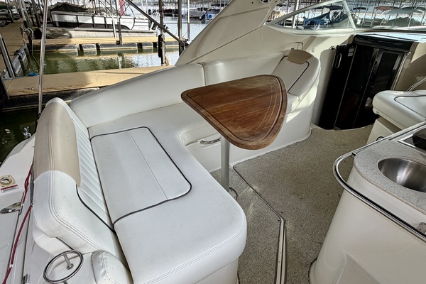 28ft Sea Ray Yacht For Sale