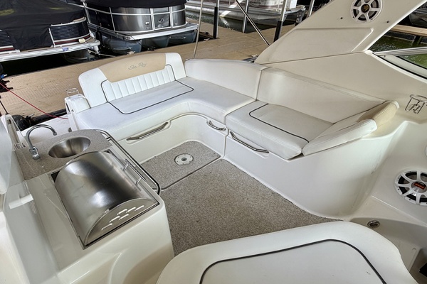 28ft Sea Ray Yacht For Sale