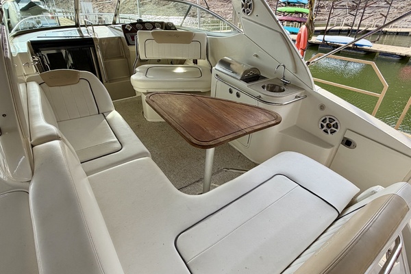 28ft Sea Ray Yacht For Sale