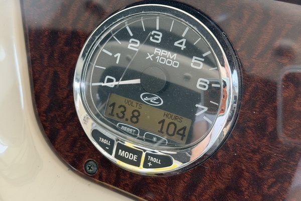 28ft Sea Ray Yacht For Sale