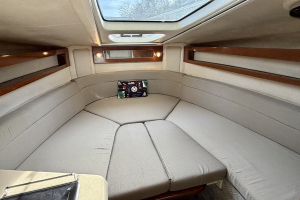 28ft Sea Ray Yacht For Sale