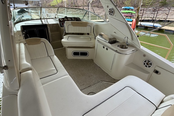 28ft Sea Ray Yacht For Sale