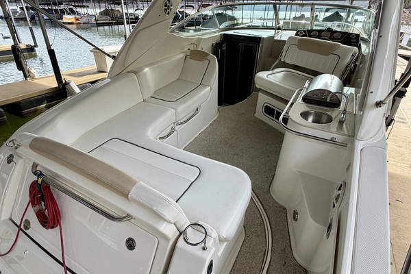 28ft Sea Ray Yacht For Sale