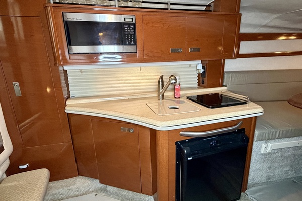 28ft Sea Ray Yacht For Sale