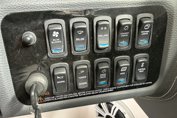 24ft Regal Yacht For Sale