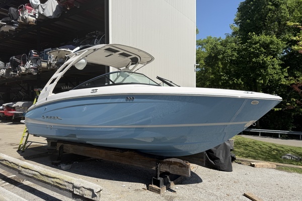 Photo of the 2021 Regal LS4 Surf