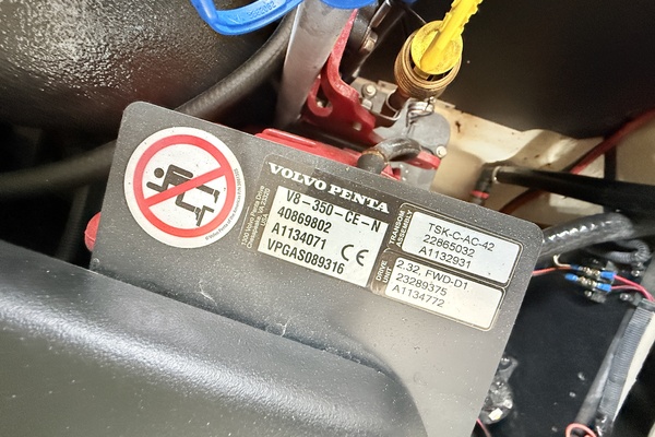 24ft Regal Yacht For Sale