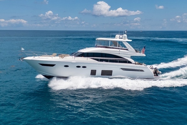 2017 Princess 68