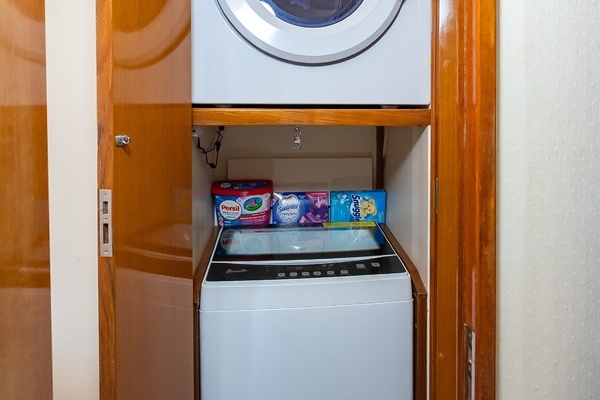 1998 Viking 47