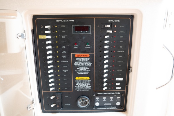 DEVY DO 33ft Grady White Yacht For Sale