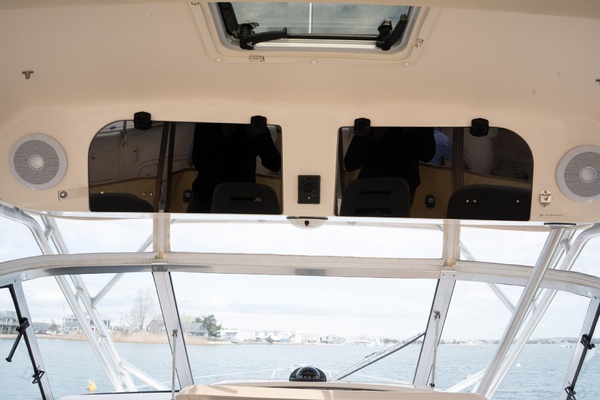 DEVY DO 33ft Grady White Yacht For Sale