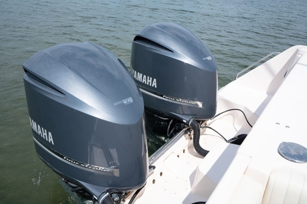 Photo of the 2009 Grady-White Express 330 "DEVY-DO"