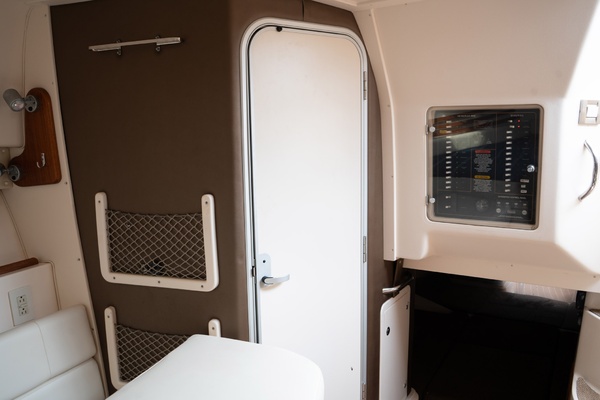 DEVY DO 33ft Grady White Yacht For Sale