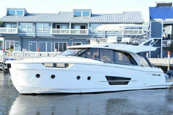 2022 Greenline 45
