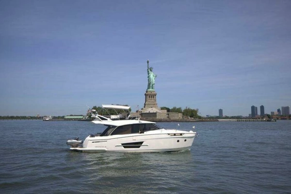 2022 Greenline 45