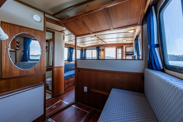 1999 Pacific Trawler 40