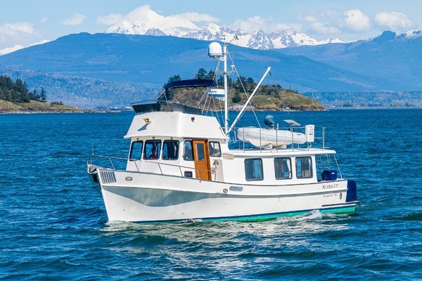 1999 Pacific Trawler 40