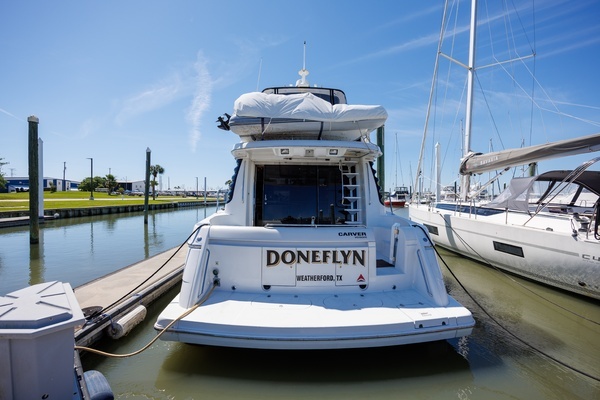 Carver 530 Voyager Yacht For Sale