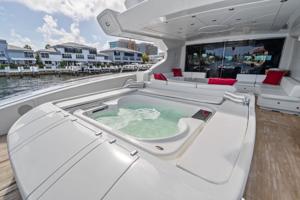 INCOGNITO 130ft Mangusta Yacht For Sale