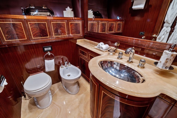 INCOGNITO 130ft Mangusta Yacht For Sale