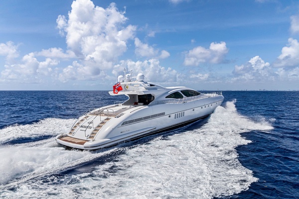 INCOGNITO 130ft Mangusta Yacht For Sale