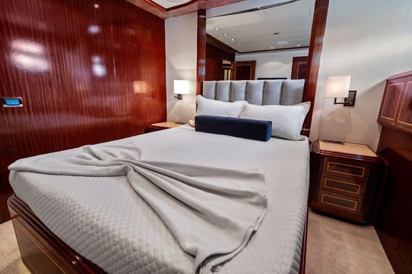 INCOGNITO 130ft Mangusta Yacht For Sale