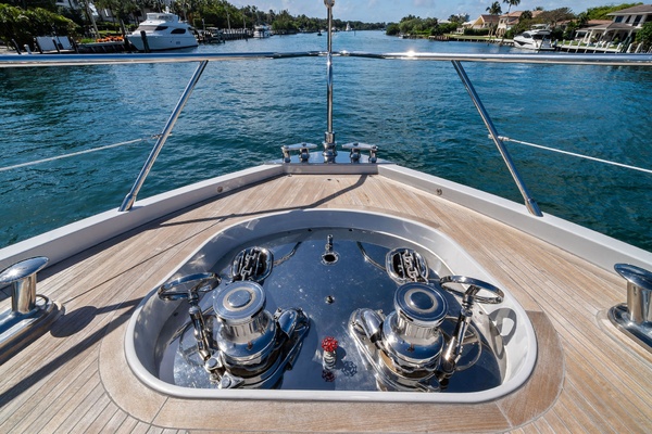 INCOGNITO 130ft Mangusta Yacht For Sale