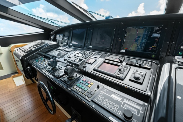INCOGNITO 130ft Mangusta Yacht For Sale
