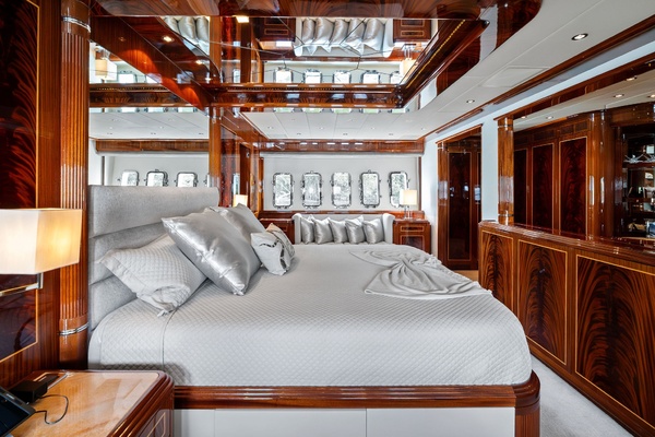INCOGNITO 130ft Mangusta Yacht For Sale