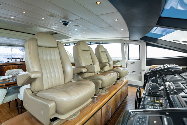 INCOGNITO 130ft Mangusta Yacht For Sale
