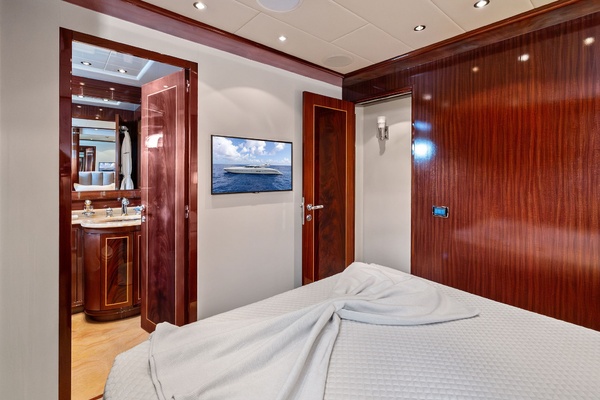 INCOGNITO 130ft Mangusta Yacht For Sale