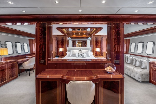 INCOGNITO 130ft Mangusta Yacht For Sale