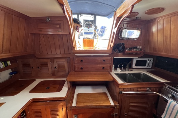 AVALON 38ft Cabo Rico Yacht For Sale