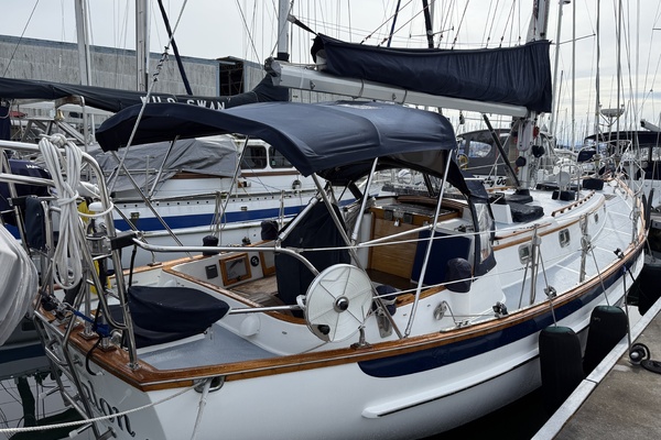 AVALON 38ft Cabo Rico Yacht For Sale