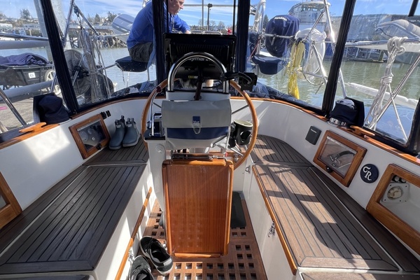 AVALON 38ft Cabo Rico Yacht For Sale