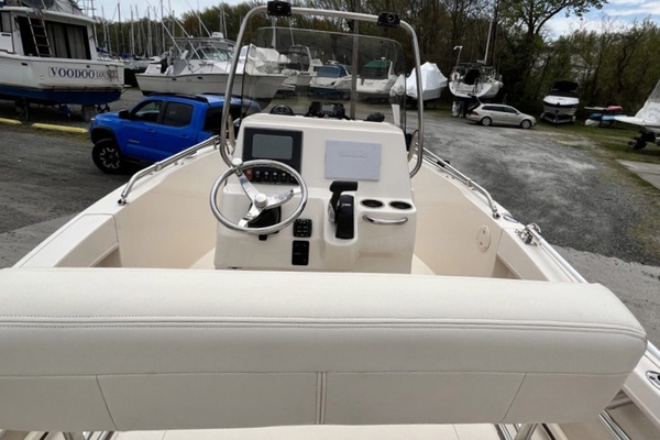 18ft Grady White Yacht For Sale