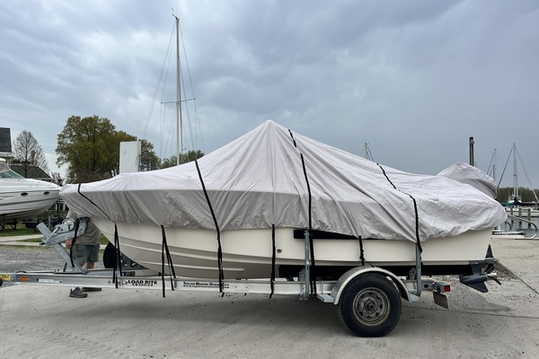 18ft Grady White Yacht For Sale