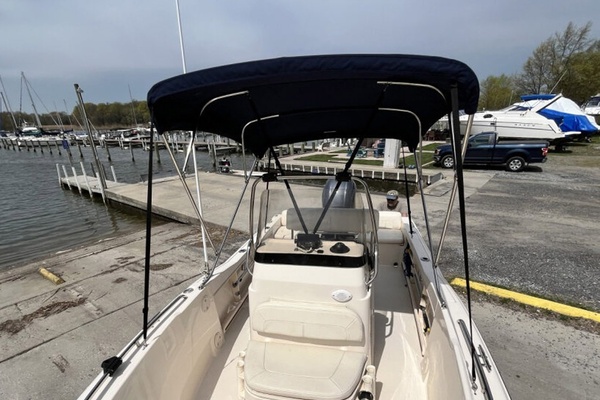 18ft Grady White Yacht For Sale