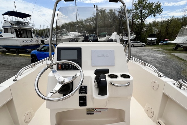 18ft Grady White Yacht For Sale