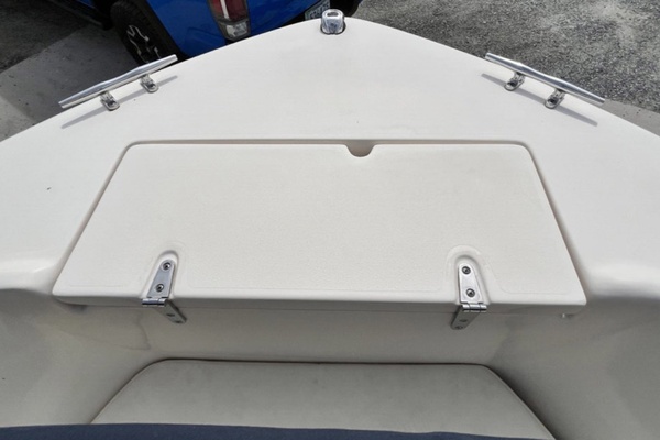 18ft Grady White Yacht For Sale