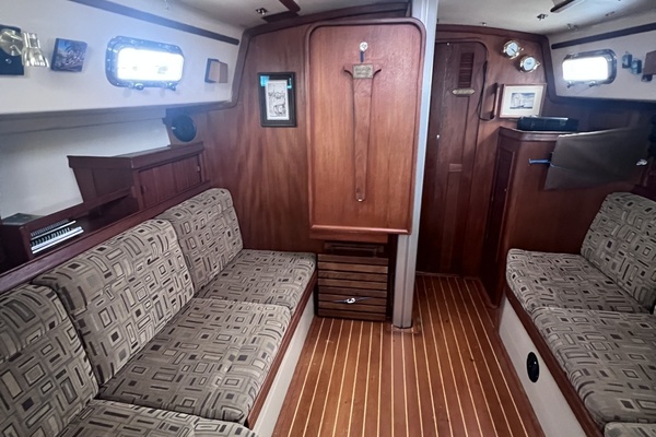 37ft Island Packet Yacht For Sale