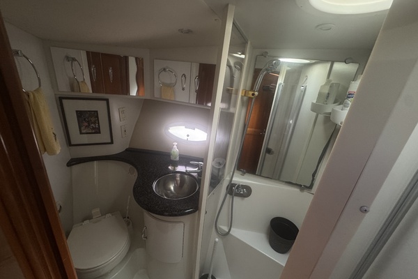 46ft Carver Yacht For Sale