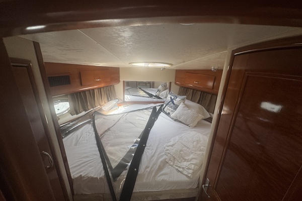 46ft Carver Yacht For Sale