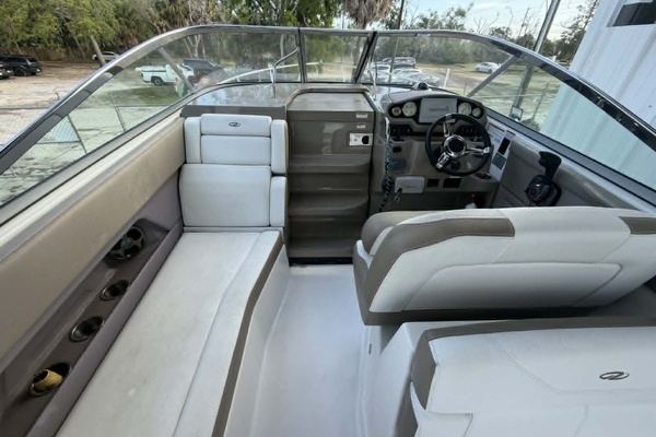 Photo of the 2016 Regal 28 Express