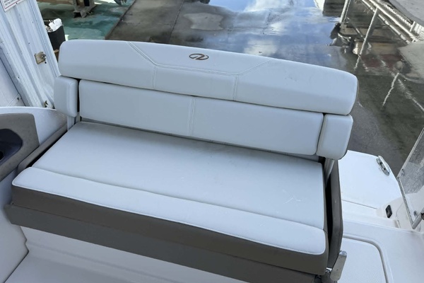 28ft Regal Yacht For Sale