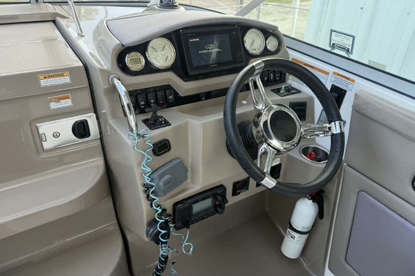 28ft Regal Yacht For Sale